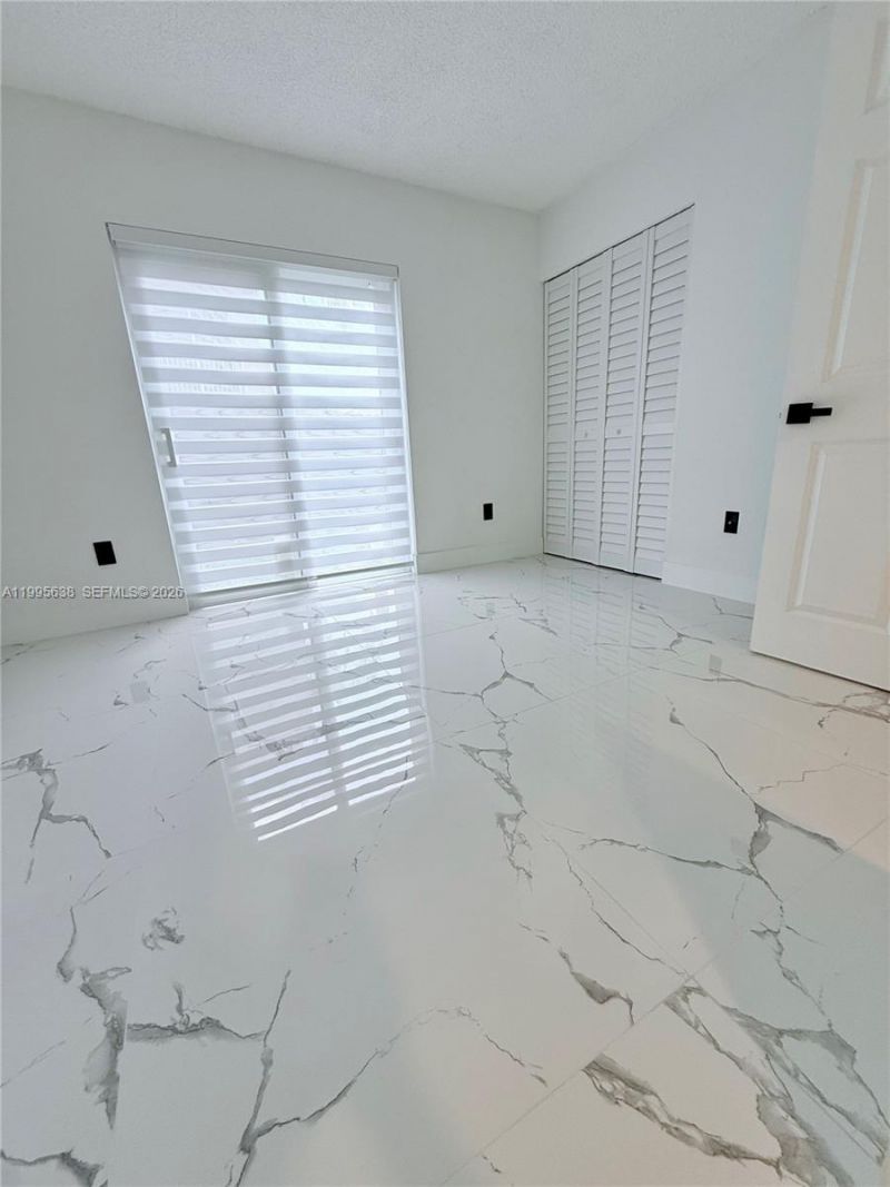 8660 NW 5th Ter, Unit 15-108, Miami, FL 33126 Photo