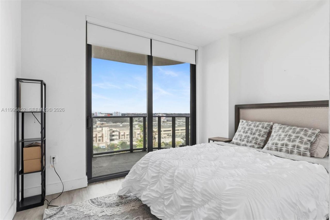 121 NE 34th St, Unit 1001, Miami, FL 33137 Photo