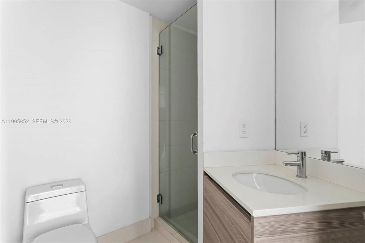 121 NE 34th St, Unit 1001, Miami, FL 33137 Photo