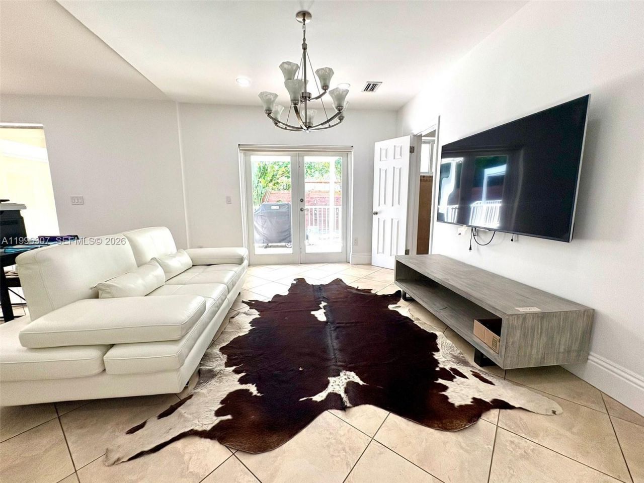 4190 Pamona Ave, Miami, FL 33133 Photo