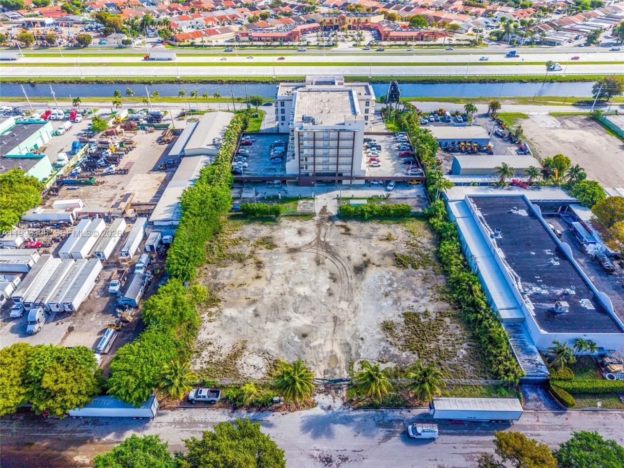 10633 NW 123rd St Rd , Medley, FL 33178 Photo