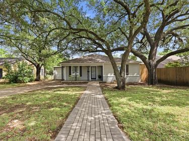 3137 Bigham Boulevard, Fort Worth, TX 76116