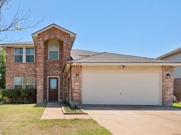 2139 Hacienda Court, Grand Prairie, TX 75052