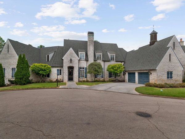 6032 EVENSONG CV, Memphis, TN 38120