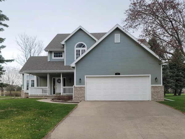 165 WINDFLOWER BND, Dakota Dunes, SD 57049