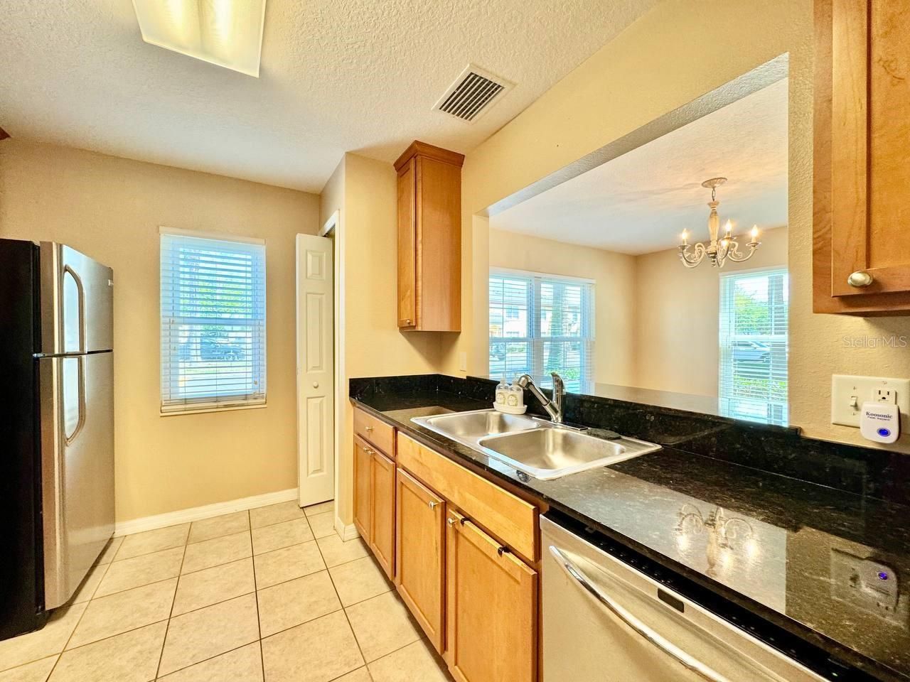 160 Coquina Bay Drive, Saint Petersburg, FL 33705 Photo