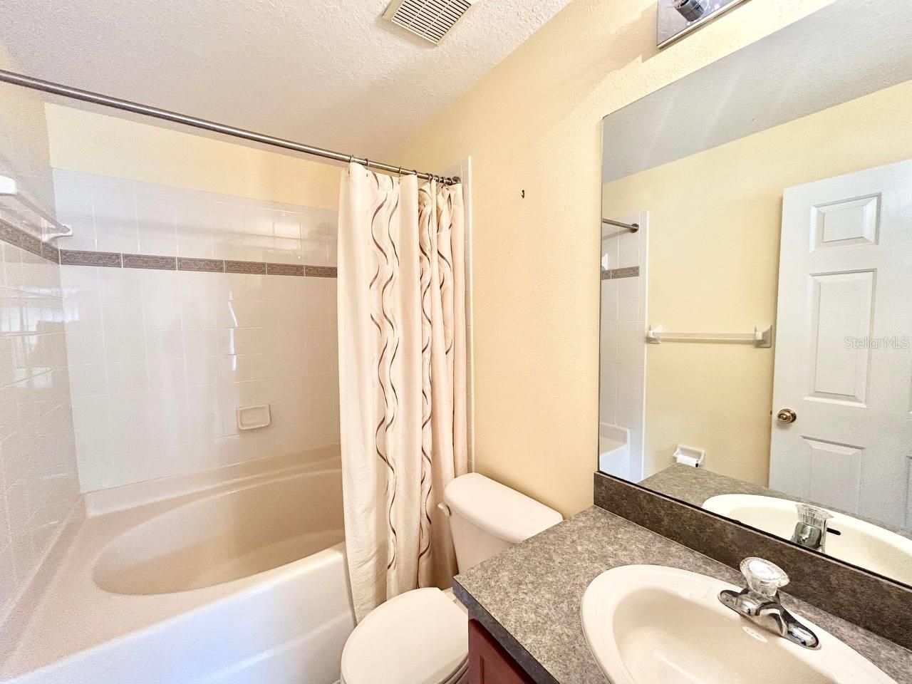 160 Coquina Bay Drive, Saint Petersburg, FL 33705 Photo
