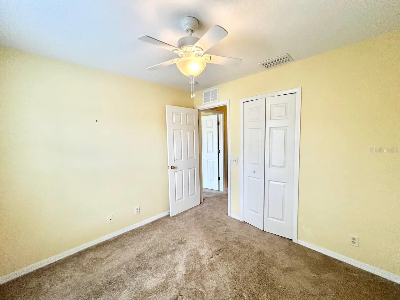 160 Coquina Bay Drive, Saint Petersburg, FL 33705 Photo