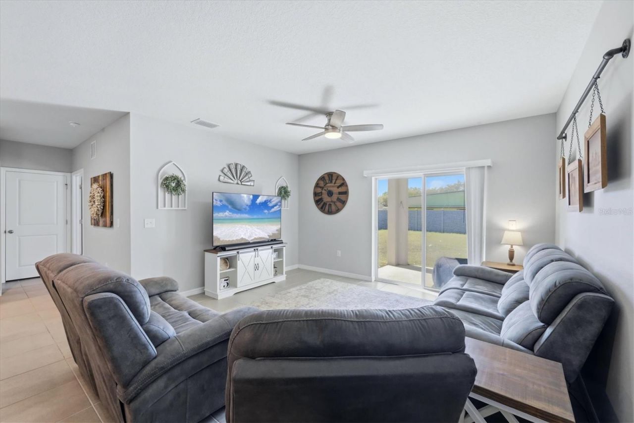 4801 Silver Topaz Street, Sarasota, FL 34233 Photo