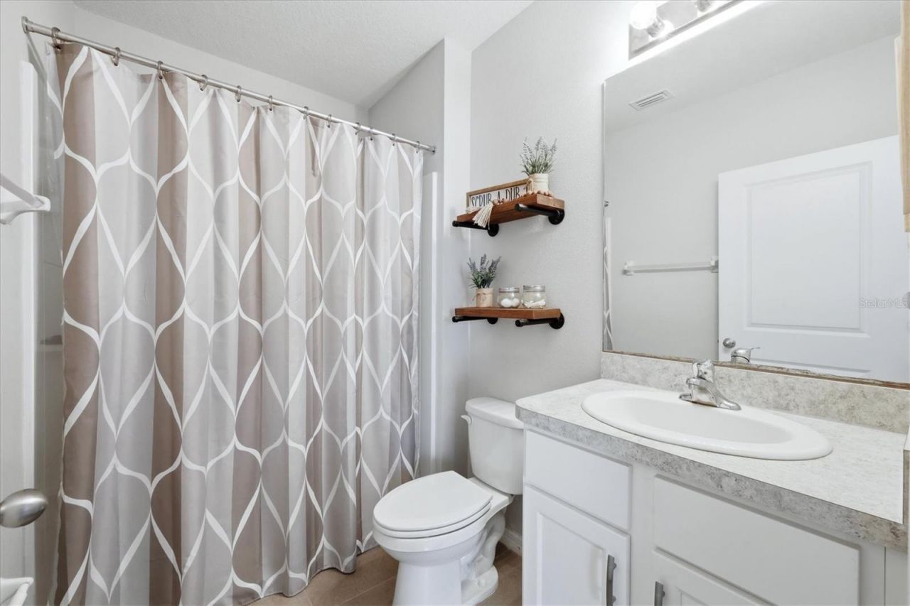 4801 Silver Topaz Street, Sarasota, FL 34233 Photo