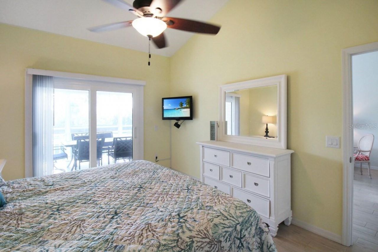 1206 Siesta Bayside Drive, Unit 1206B, Sarasota, FL 34242 Photo