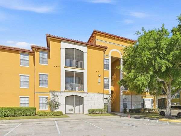 6169 METROWEST BOULEVARD , Unit 305, ORLANDO, FL 32835