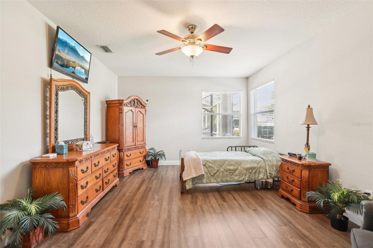 5504 Lake Leta Boulevard, Tampa, FL 33624 Photo