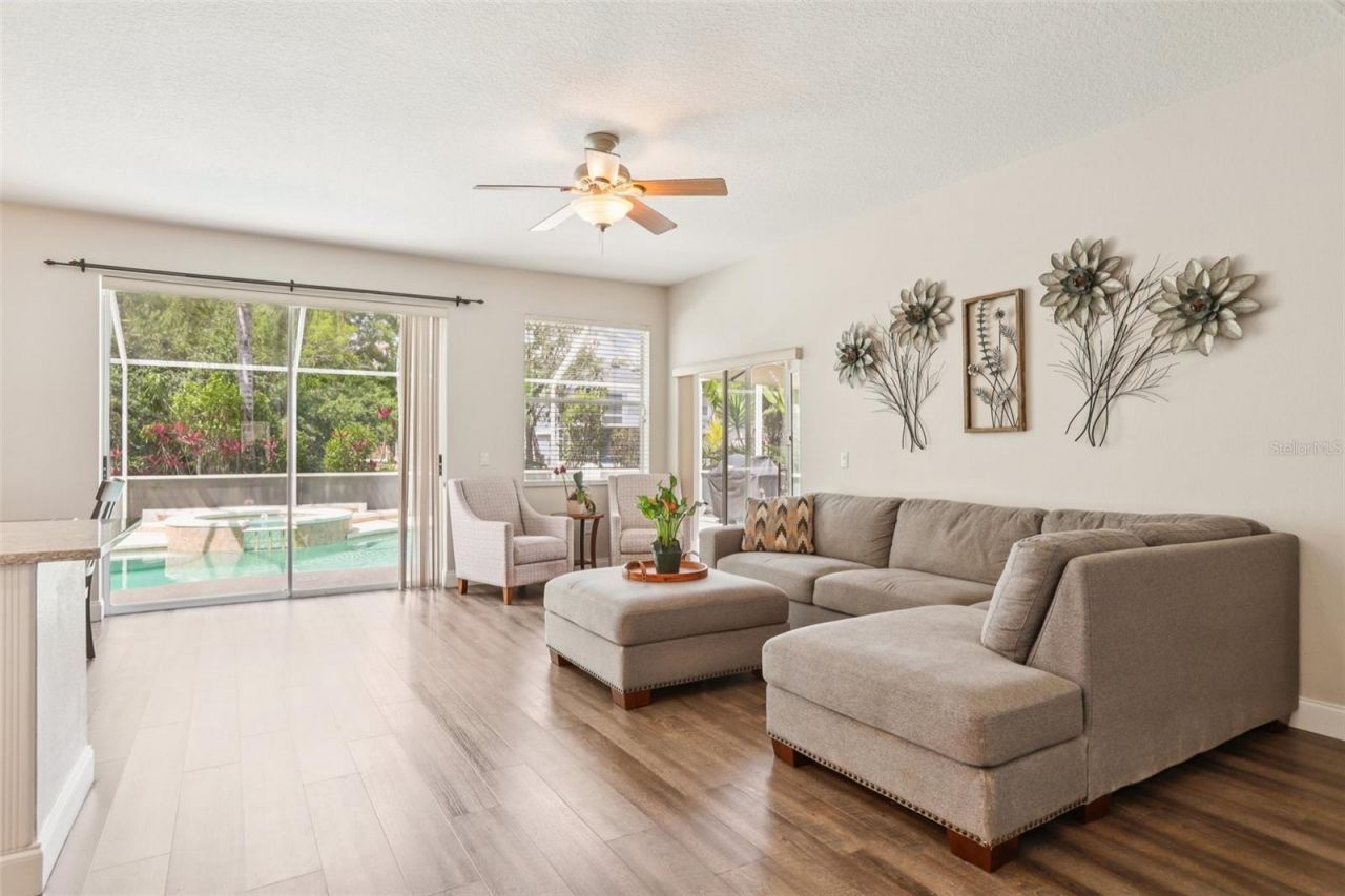 5504 Lake Leta Boulevard, Tampa, FL 33624 Photo