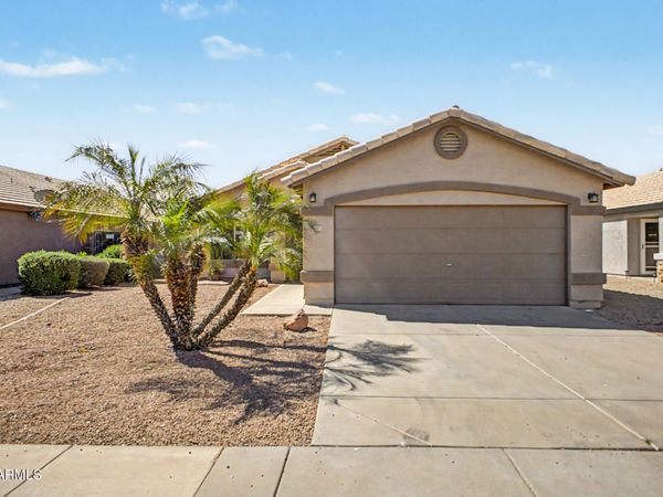 15955 W SMOKEY Drive, Surprise, AZ 85374