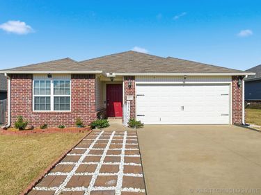 6057 E 147th Street S, Bixby, OK 74008