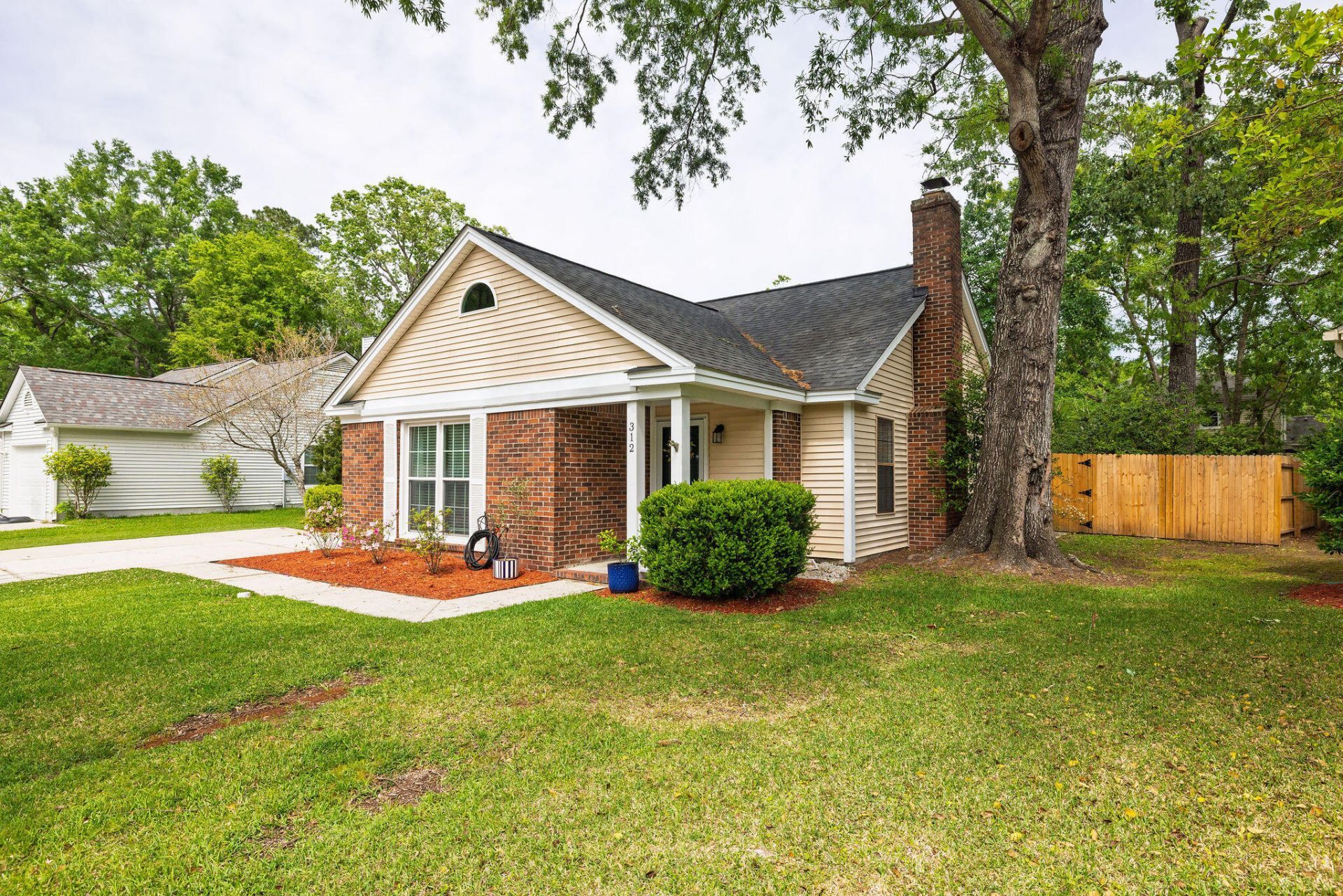 312 Commons Way Photo 1