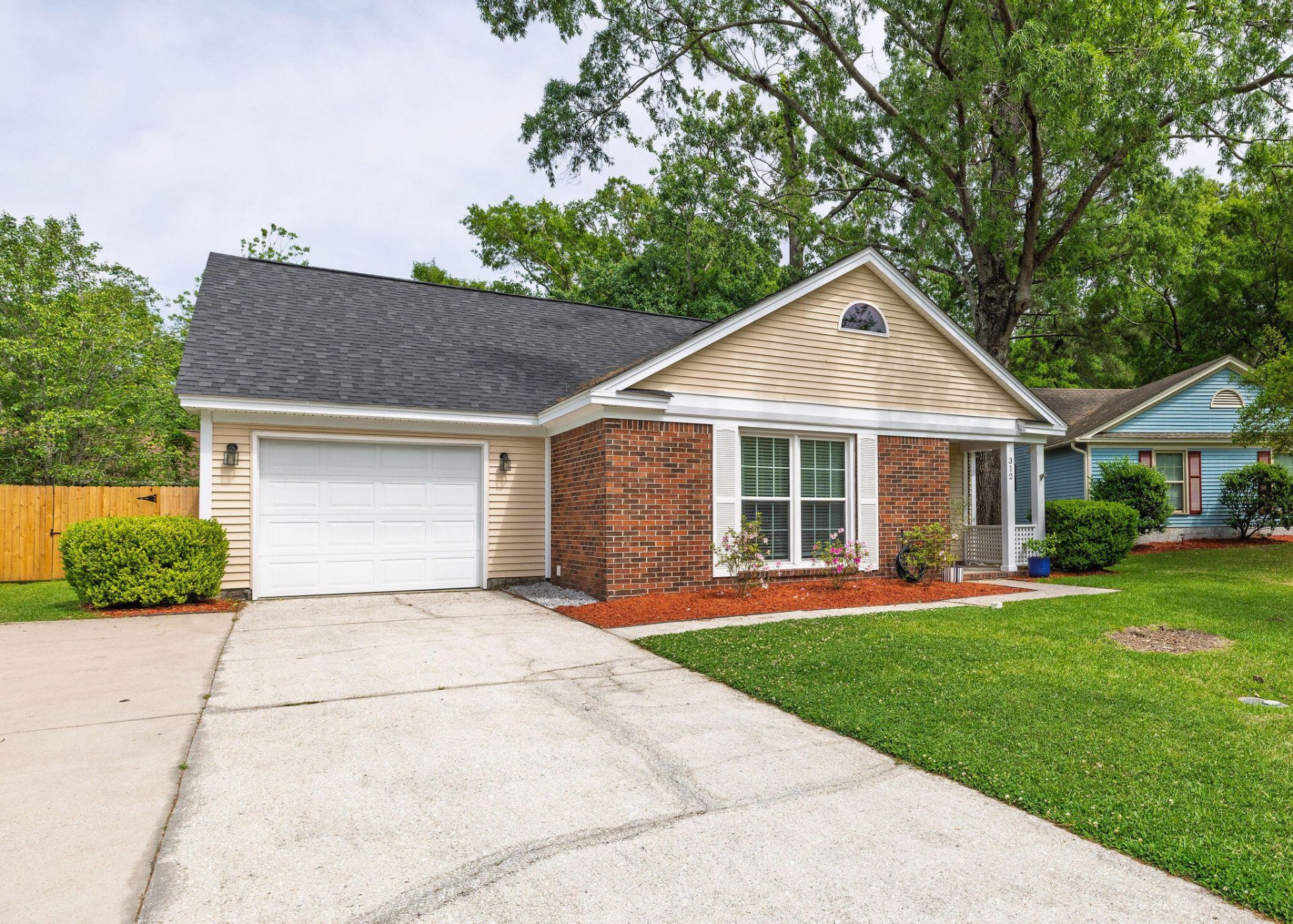 312 Commons Way Photo 30