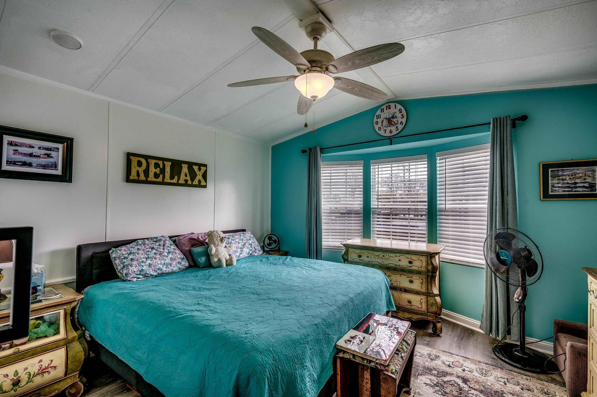 1505 Gardenia Ave.  Photo 11