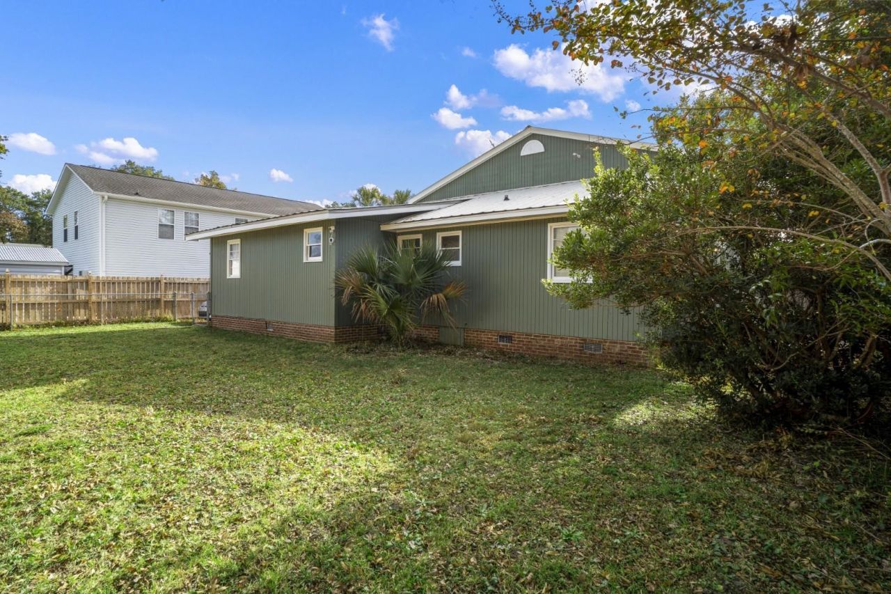 328 16th Ave. S  Photo 13