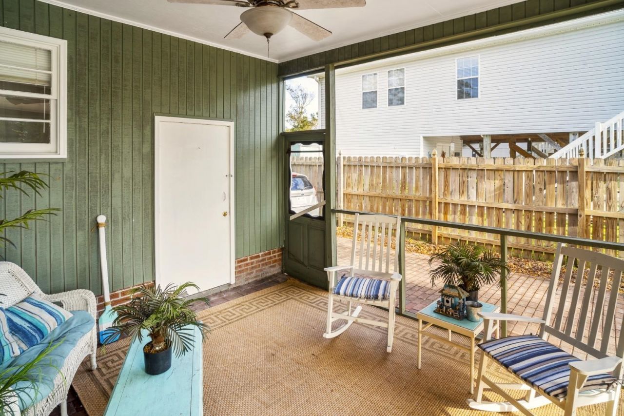 328 16th Ave. S  Photo 16