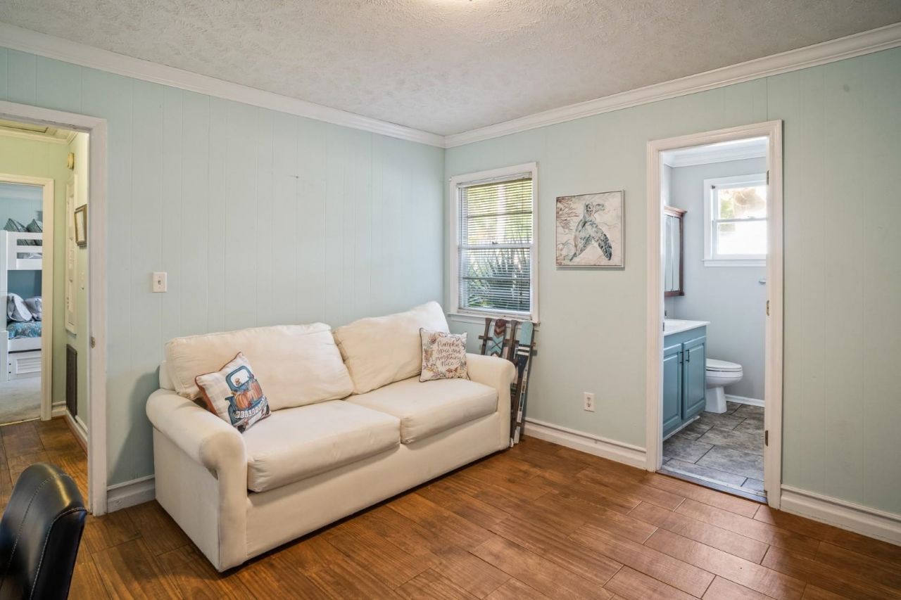 328 16th Ave. S  Photo 21