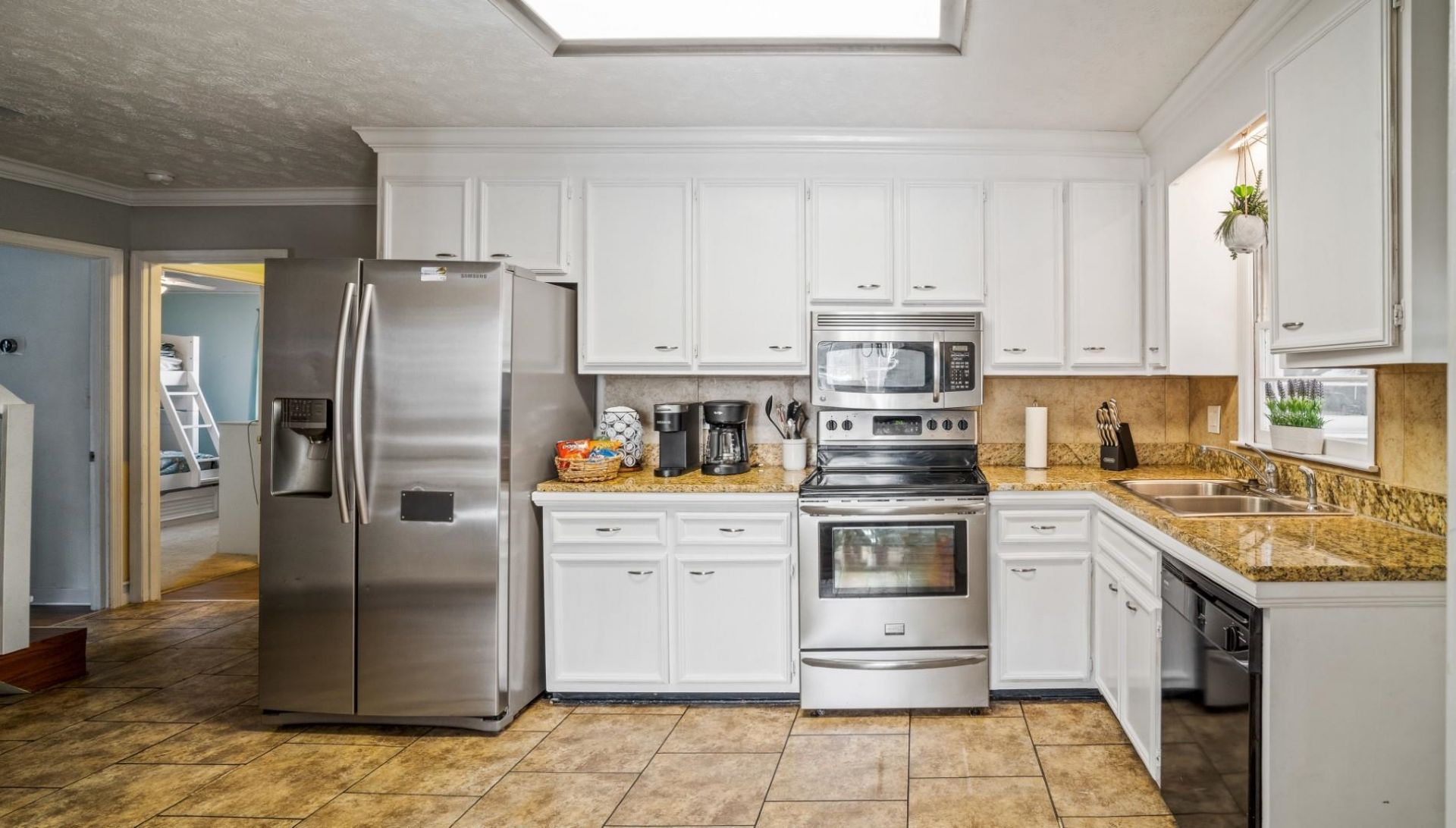 328 16th Ave. S  Photo 23