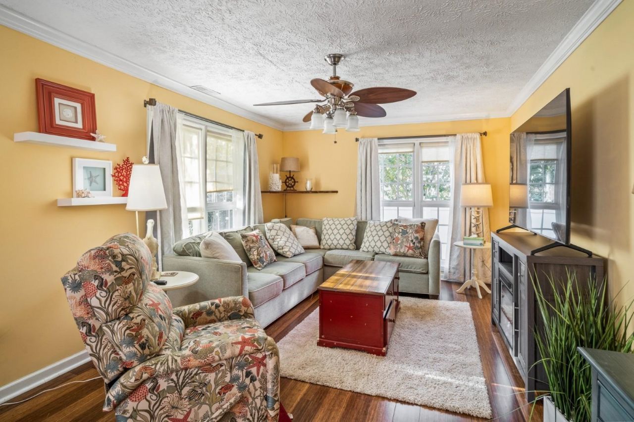 328 16th Ave. S  Photo 25