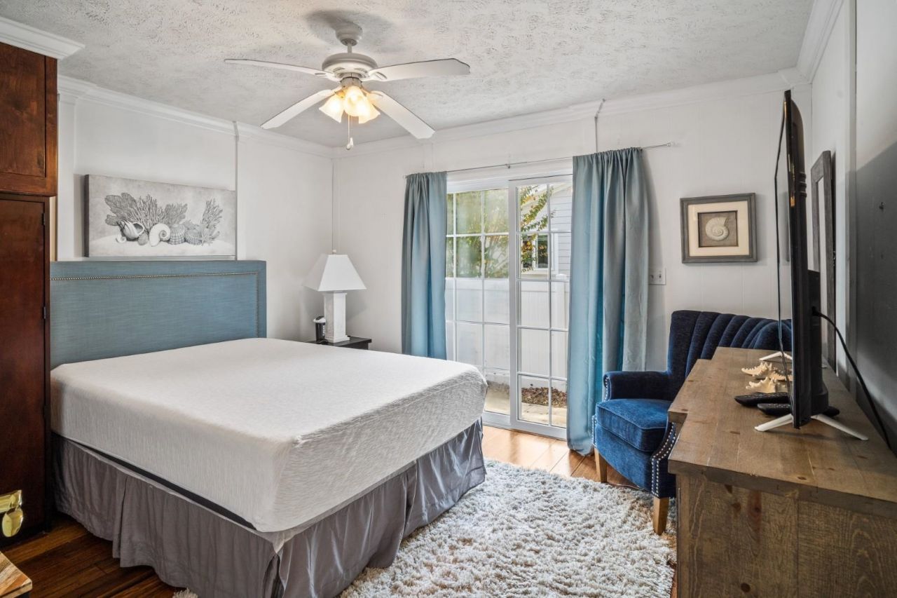 328 16th Ave. S  Photo 27