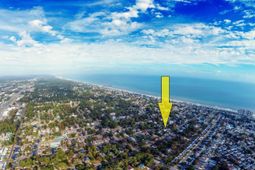 328 16th Ave. S  photo 4