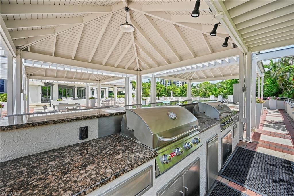 6075 Pelican Bay Blvd, Unit 201, Naples, FL 34108 Photo
