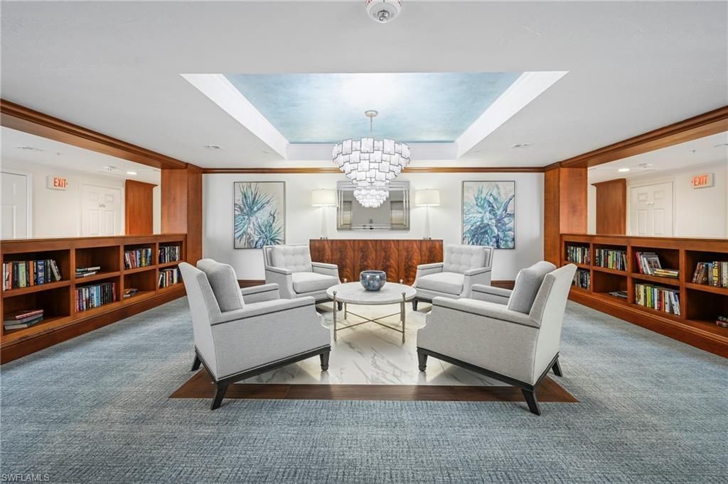 6075 Pelican Bay Blvd, Unit 201, Naples, FL 34108 Photo