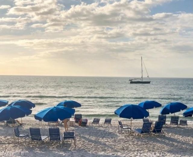 6075 Pelican Bay Blvd, Unit 201, Naples, FL 34108 Photo