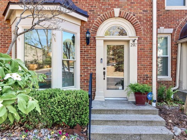 207 Cheswick Ct, Nashville, TN 37215