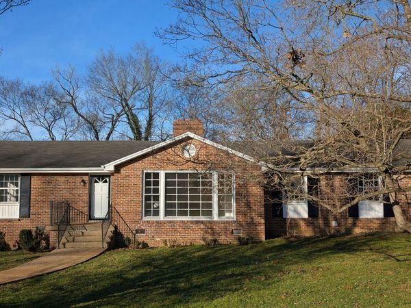 205 7th Ave , Columbia, TN 38401