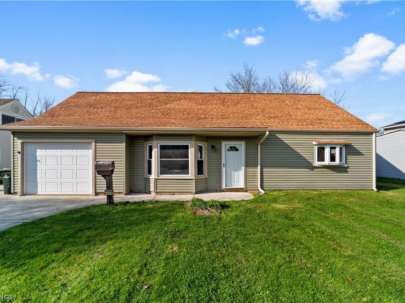 4895 Redwood Drive , Sheffield Lake, OH 44054 Photo 1