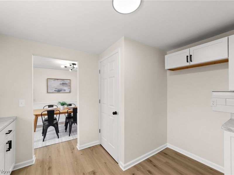 4895 Redwood Drive , Sheffield Lake, OH 44054 Photo 10