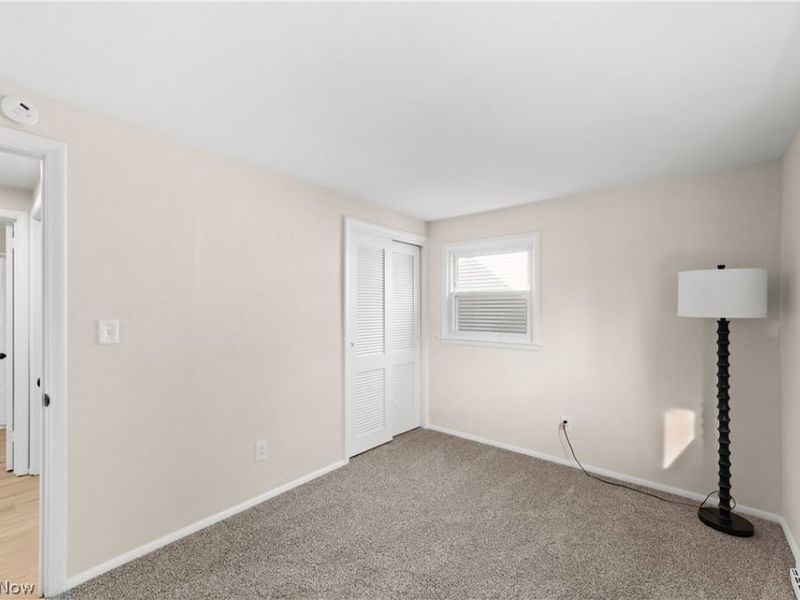 4895 Redwood Drive , Sheffield Lake, OH 44054 Photo 18