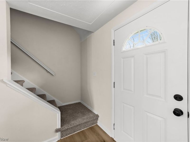 4895 Redwood Drive , Sheffield Lake, OH 44054 Photo 2