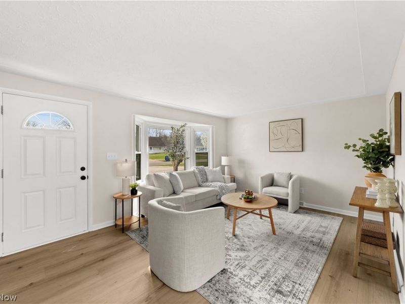 4895 Redwood Drive , Sheffield Lake, OH 44054 Photo 3