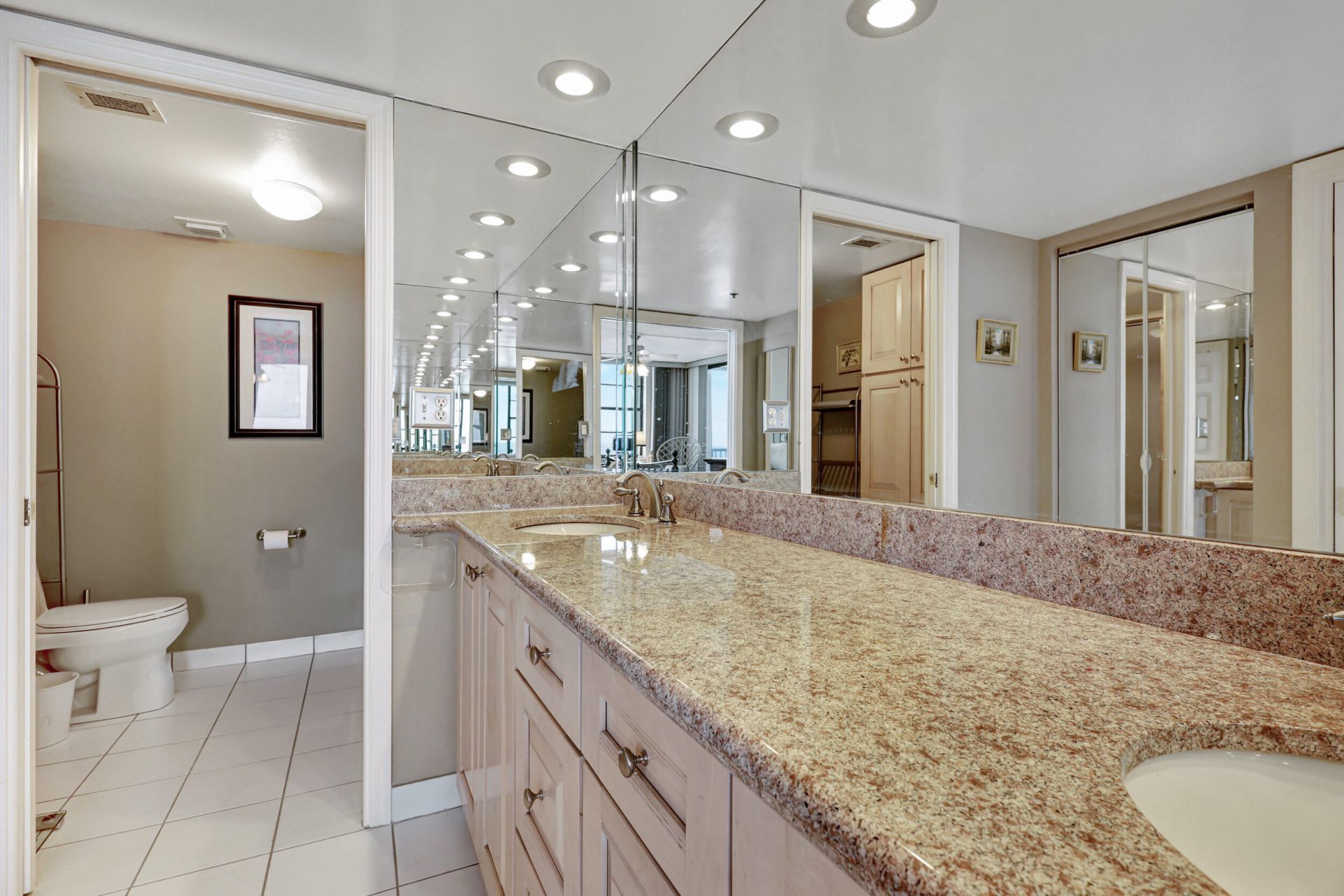 840 Ocean Drive, Unit 806, Juno Beach, FL 33408 Photo