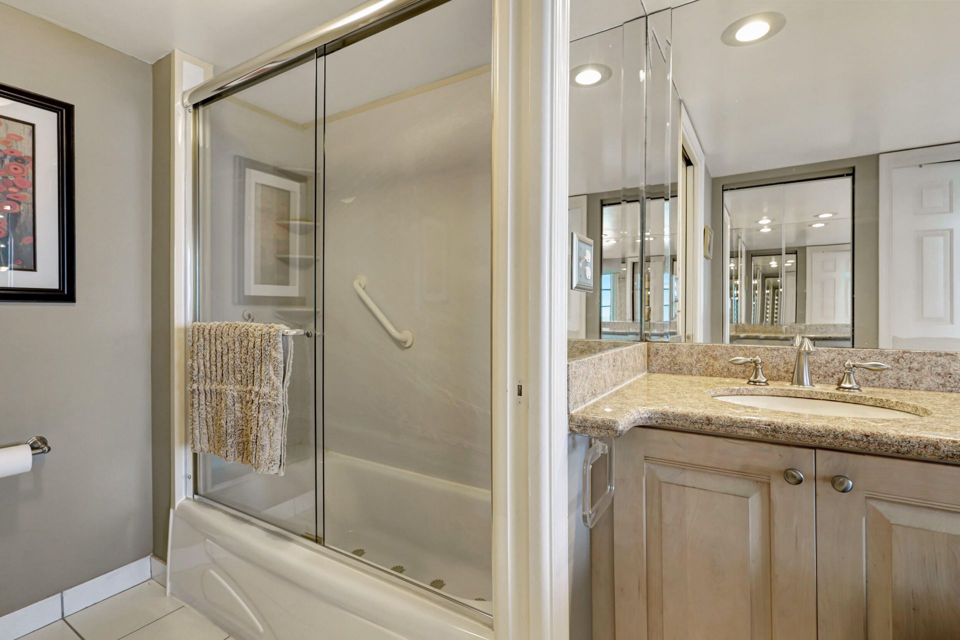 840 Ocean Drive, Unit 806, Juno Beach, FL 33408 Photo