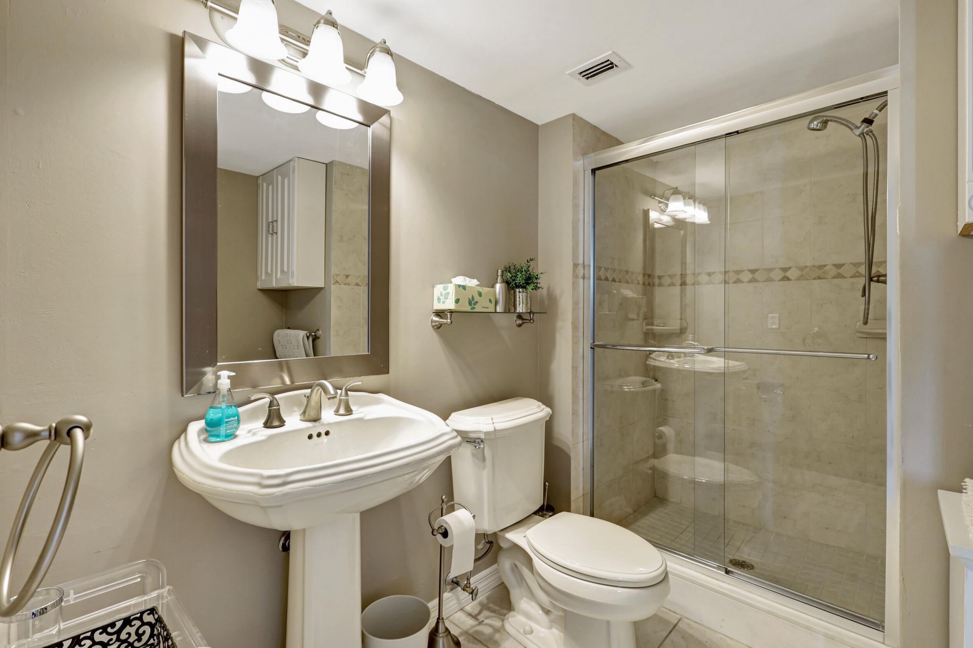 840 Ocean Drive, Unit 806, Juno Beach, FL 33408 Photo