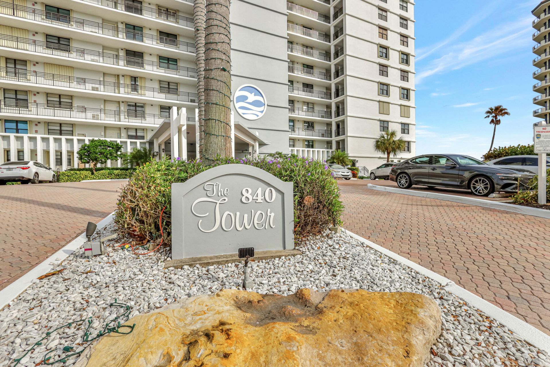 840 Ocean Drive, Unit 806, Juno Beach, FL 33408 Photo