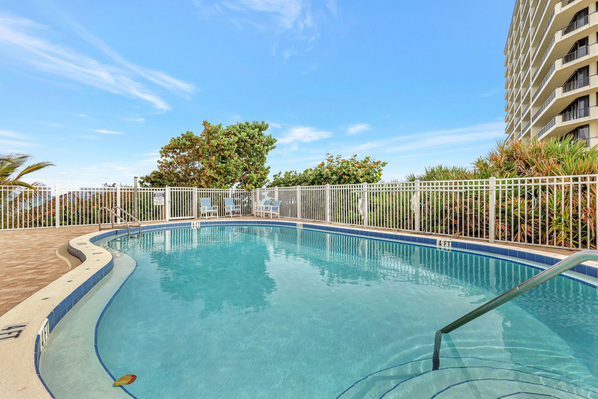 840 Ocean Drive, Unit 806, Juno Beach, FL 33408 Photo