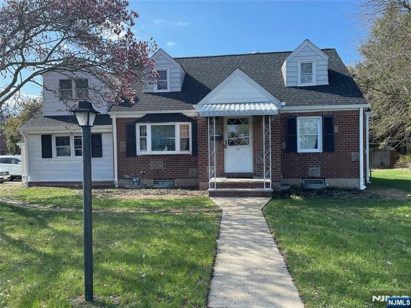 41 Locust Avenue, EMERSON, NJ 07630