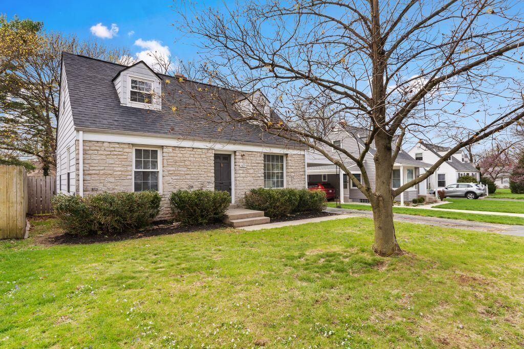 563 Loveman Avenue, Worthington, OH 43085 Main Photo