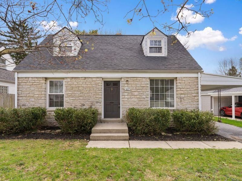 563 Loveman Avenue, Worthington, OH 43085 Photo 2