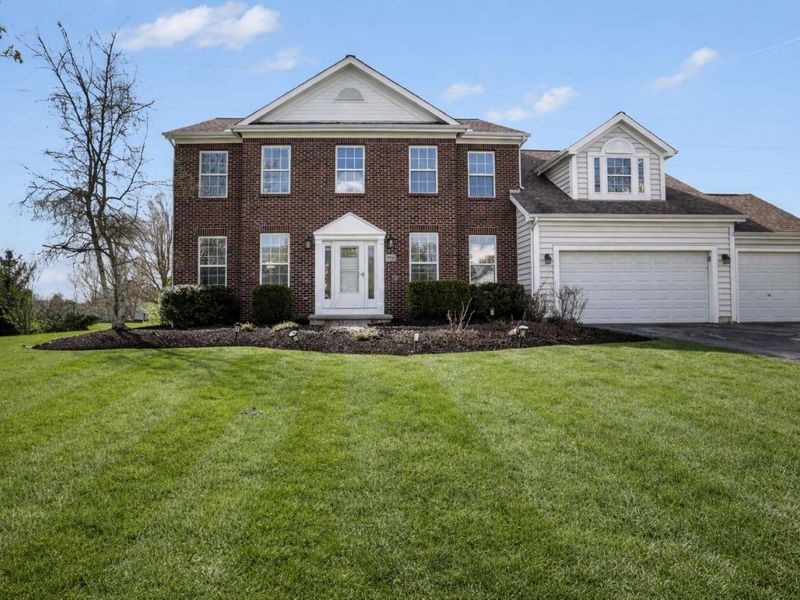 3956 Mead Drive, Powell, OH 43065 Photo 2