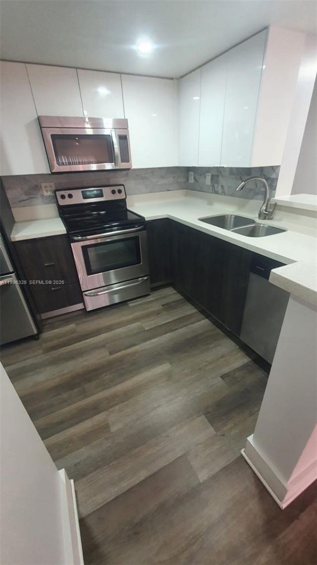 9885 Nob Hill Ct, Unit 9885, Sunrise, FL 33351 Photo